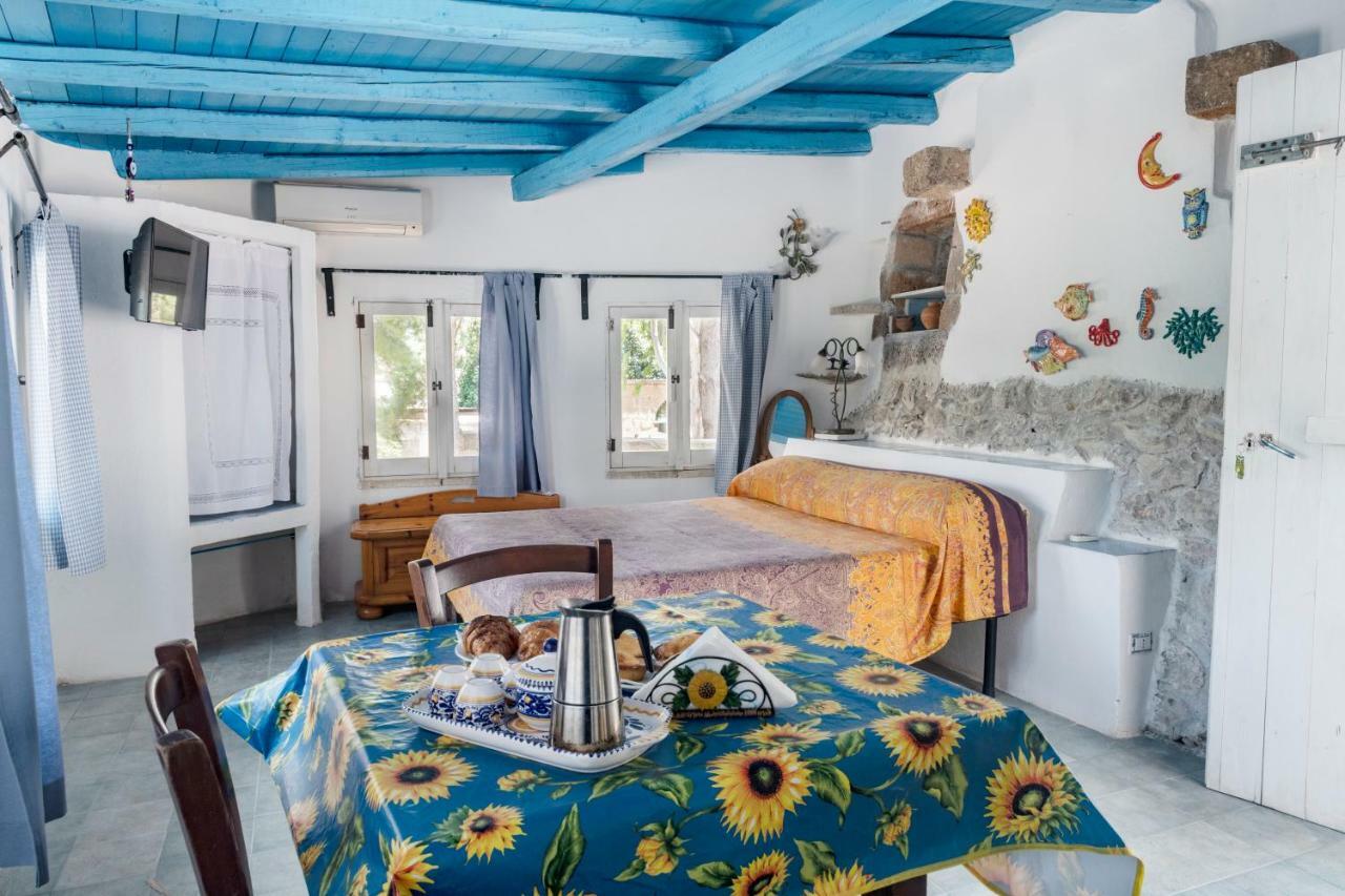 Casa Vacanze Capurre "Trulli E Pajare A Due Passi Dal Pizzo" Gallipoli Kültér fotó